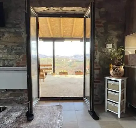 Etno Kuca Ostrvica Casa de Férias Varnice