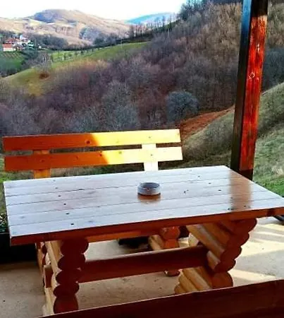 Semesterbostad Etno Kuca Ostrvica