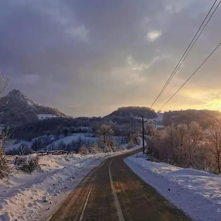 Etno Kuca Ostrvica Varnice