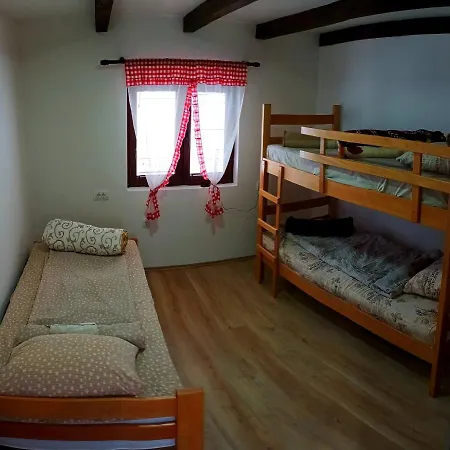 Semesterbostad Etno Kuca Ostrvica *