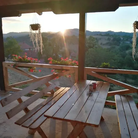 Casa de Férias Etno Kuca Ostrvica *