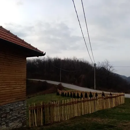 Casa de Férias Etno Kuca Ostrvica *