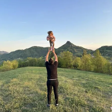 Etno Kuca Ostrvica Casa de Férias