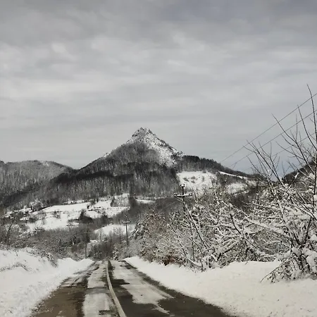 Etno Kuca Ostrvica Varnice