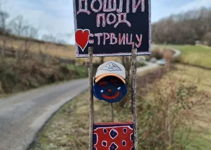 Etno Kuca Ostrvica Varnice