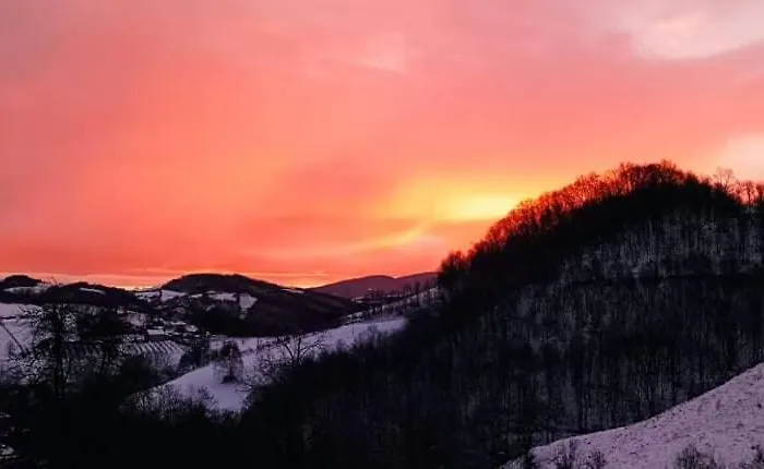 Etno Kuca Ostrvica 펜션