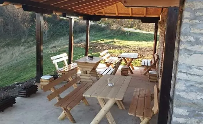Etno Kuca Ostrvica Casa vacanze Varnice