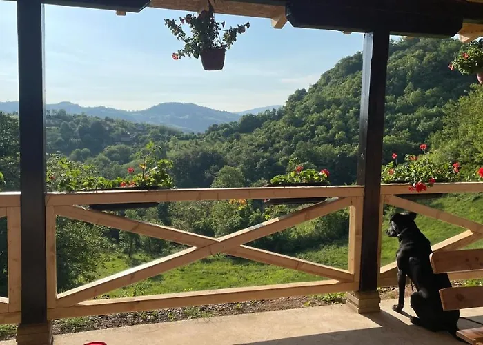 Etno Kuca Ostrvica *